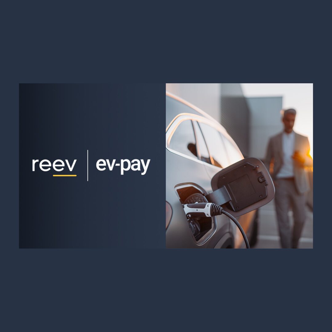 reev integrates ev-pay: Future-proof card payment directly at the charging station